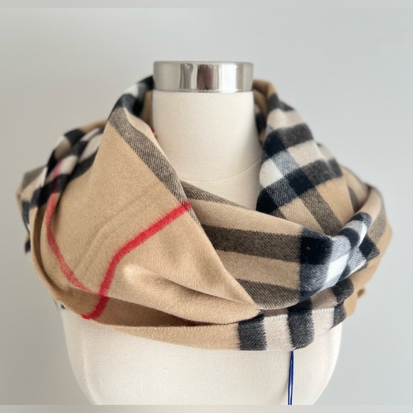 Burberry Giant Chack Cashmere Scarf - Picture 1 of 8
